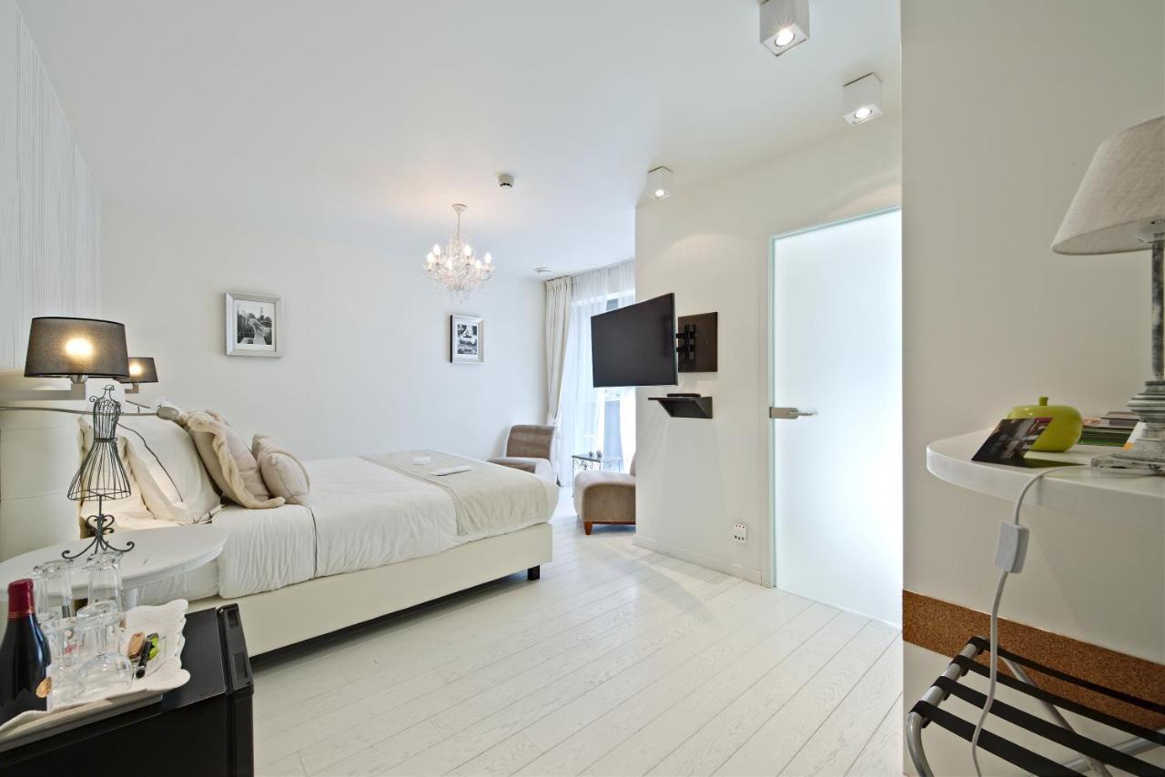 Hotel Saint-Amour Durbuy Bagian luar foto