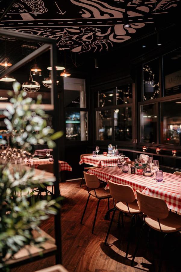 Hotel Saint-Amour Durbuy Bagian luar foto