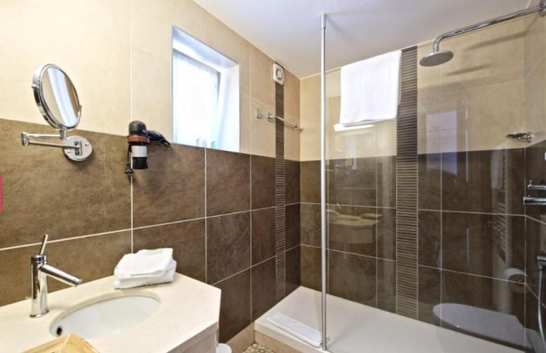 Hotel Saint-Amour Durbuy Bagian luar foto