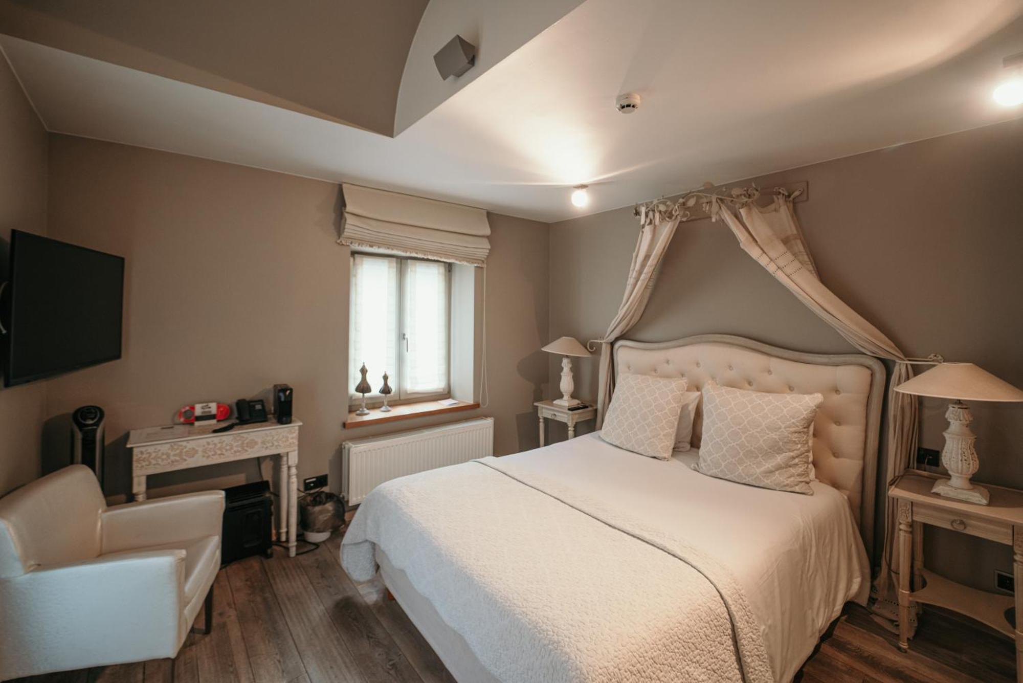 Hotel Saint-Amour Durbuy Bagian luar foto