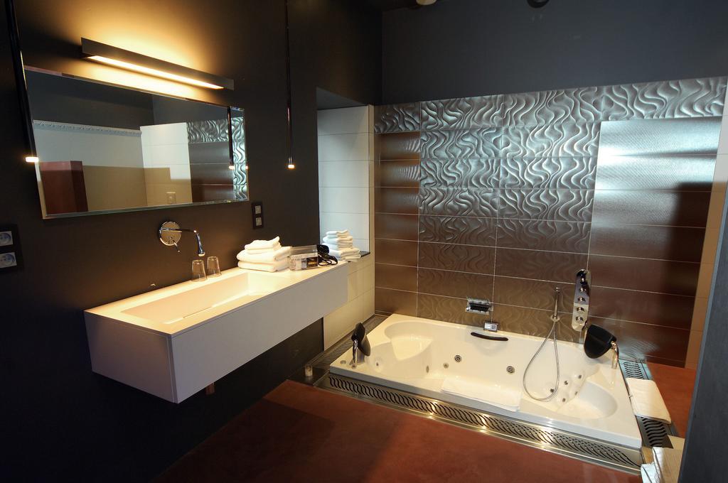 Hotel Saint-Amour Durbuy Bagian luar foto