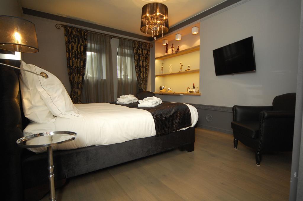 Hotel Saint-Amour Durbuy Bagian luar foto