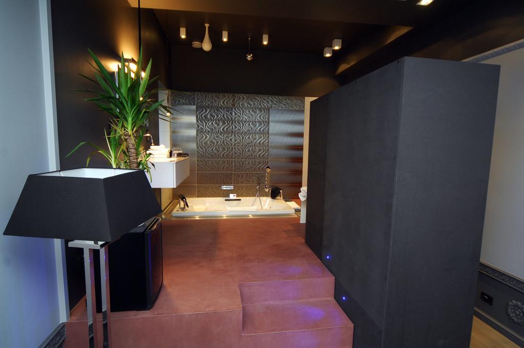 Hotel Saint-Amour Durbuy Bagian luar foto